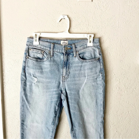 J. Crew Jeans Women's 25 Ripped Slim Boyfriend Light Wash Raw Hem AN075 - Picture 3 of 10